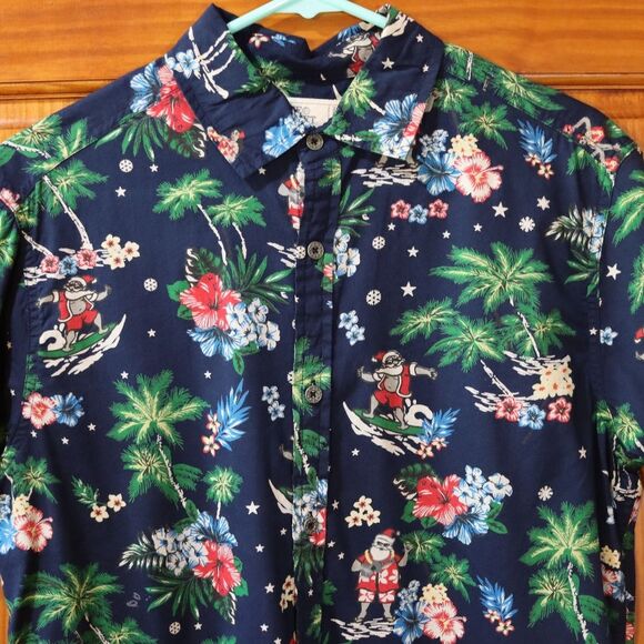 Free Planet Blue and Green Casual Button Down Shirts with Tropical Prints - Picture 2 of 14